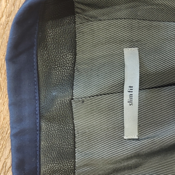 Calvin Klein Premium Slim Fit men's navy blue blazer - Picture 2 of 11